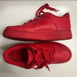 NIKE AIR FORCE 1 LOW “TRIPLE RED” MEN SIZE 9.5